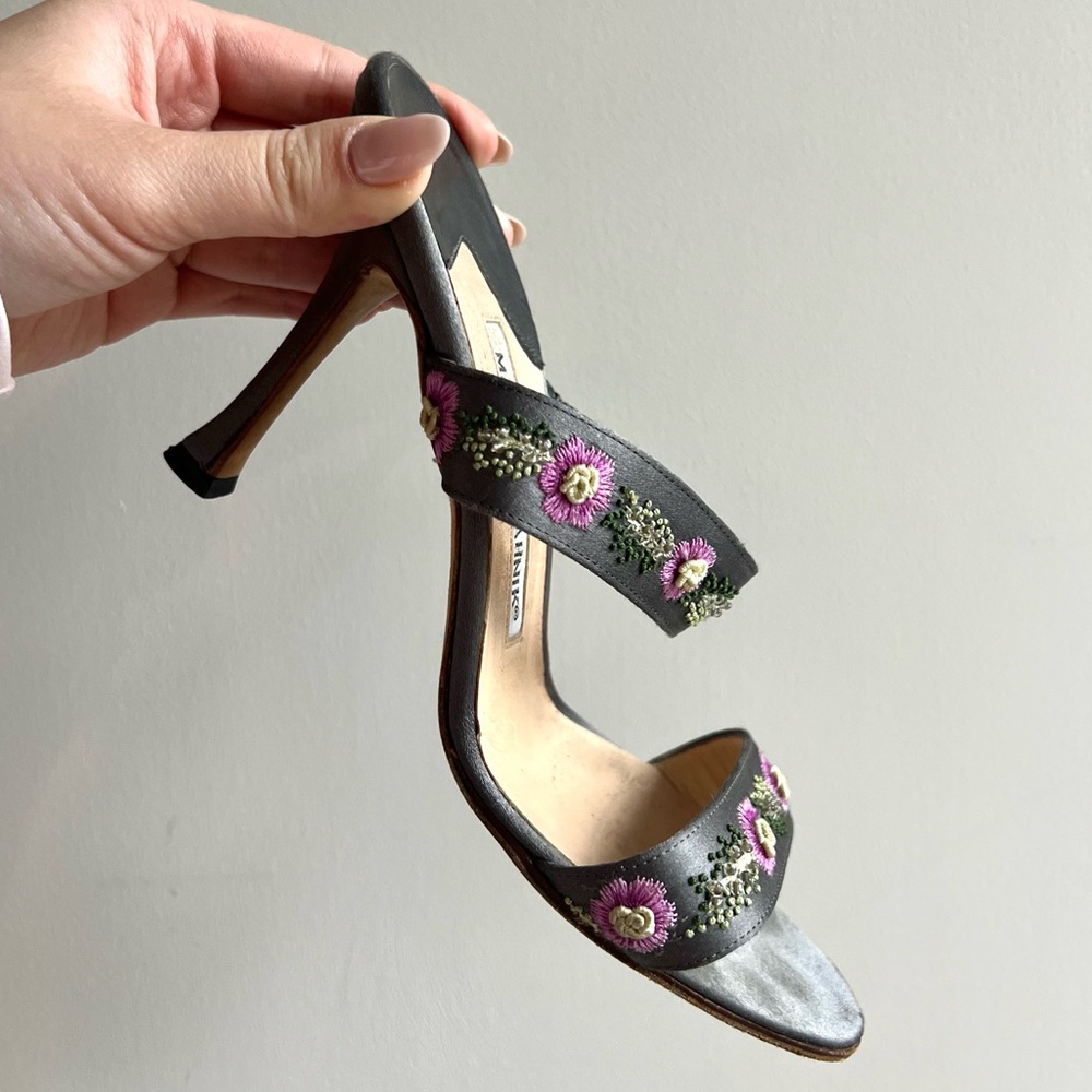 Manolo Blahnik Shoes Gray Satin Heeled Sandals w/ Floral Embellishment